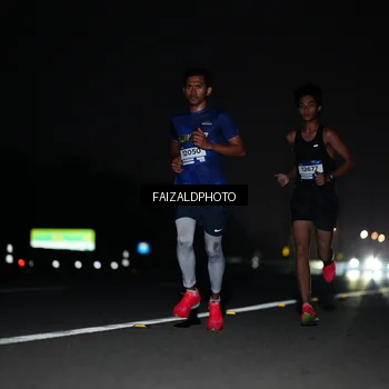 Runner Photo 7396803