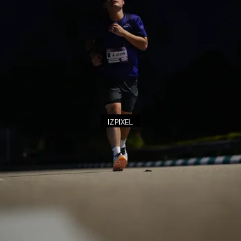 Runner Photo 7396811