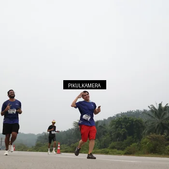 Runner Photo 7396812