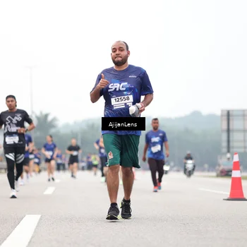 Runner Photo 7396850