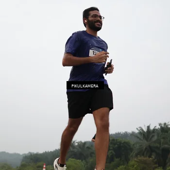 Runner Photo 7396906