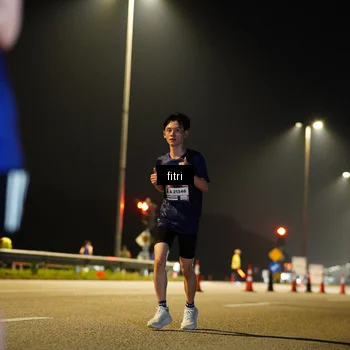 Runner Photo 7396907