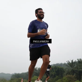 Runner Photo 7396917