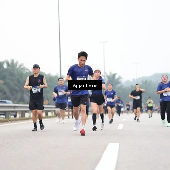 Runner Photo 7396919