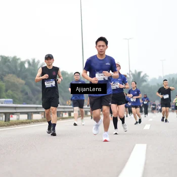 Runner Photo 7396939