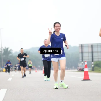 Runner Photo 7396961