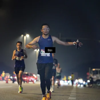 Runner Photo 7396971