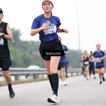 Runner Photo 7396991