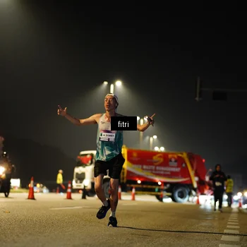 Runner Photo 7396996