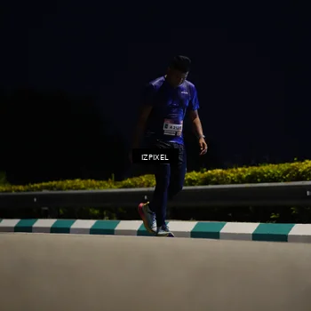 Runner Photo 7396998