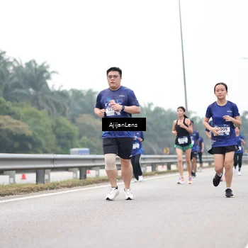 Runner Photo 7396999