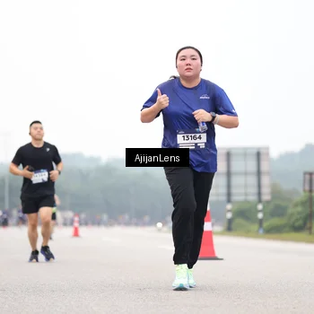 Runner Photo 7397015