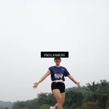 Runner Photo 7397021