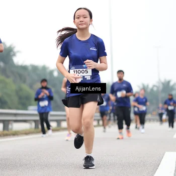 Runner Photo 7397023