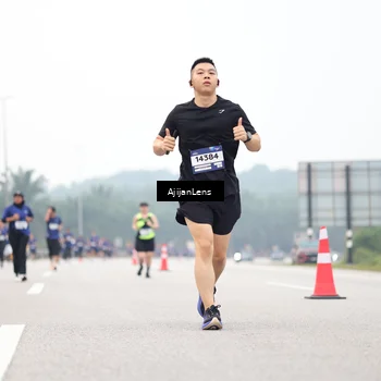 Runner Photo 7397039