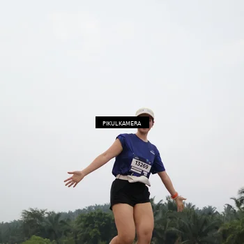 Runner Photo 7397040