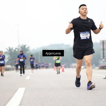Runner Photo 7397046