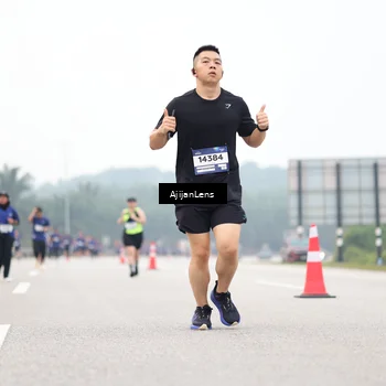Runner Photo 7397059