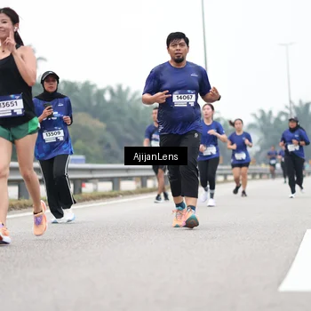 Runner Photo 7397063