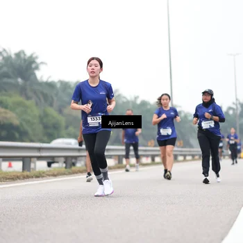 Runner Photo 7397100