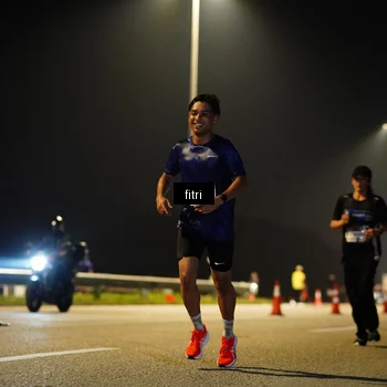 Runner Photo 7397119