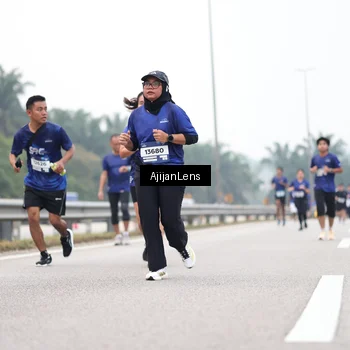 Runner Photo 7397176