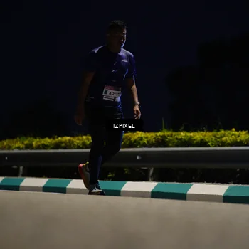 Runner Photo 7397248
