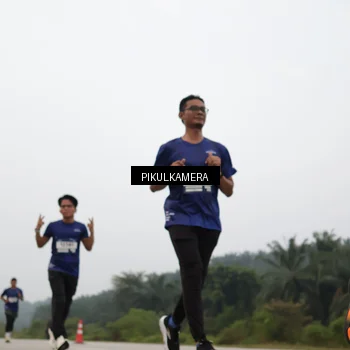 Runner Photo 7397291