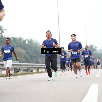 Runner Photo 7397365
