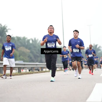 Runner Photo 7397397