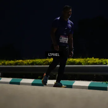 Runner Photo 7397404