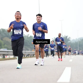 Runner Photo 7397412