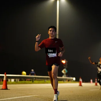 Runner Photo 7397438
