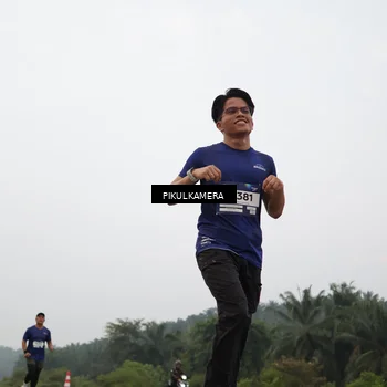 Runner Photo 7397455