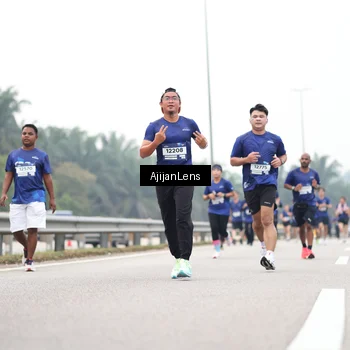 Runner Photo 7397487