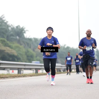 Runner Photo 7397509