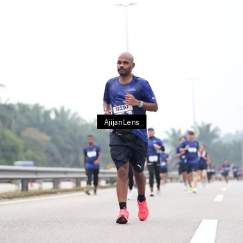 Runner Photo 7397553