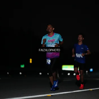 Runner Photo 7397568