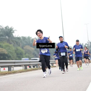 Runner Photo 7397579