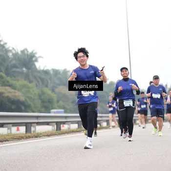 Runner Photo 7397640