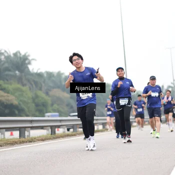Runner Photo 7397651