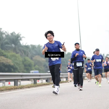 Runner Photo 7397654