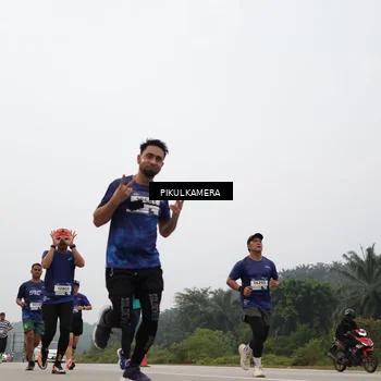 Runner Photo 7397671