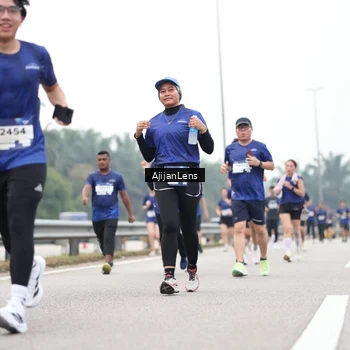 Runner Photo 7397689