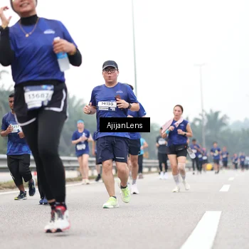 Runner Photo 7397724