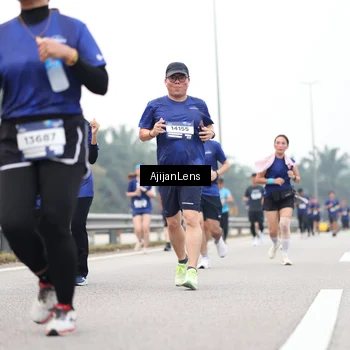 Runner Photo 7397738