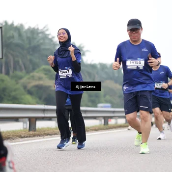 Runner Photo 7397753