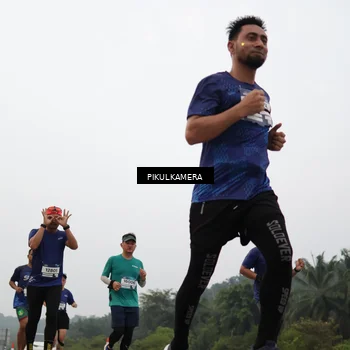 Runner Photo 7397794