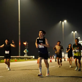 Runner Photo 7397803