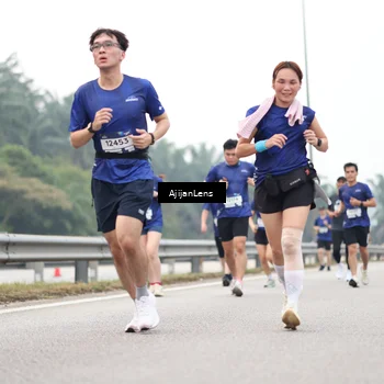 Runner Photo 7397823